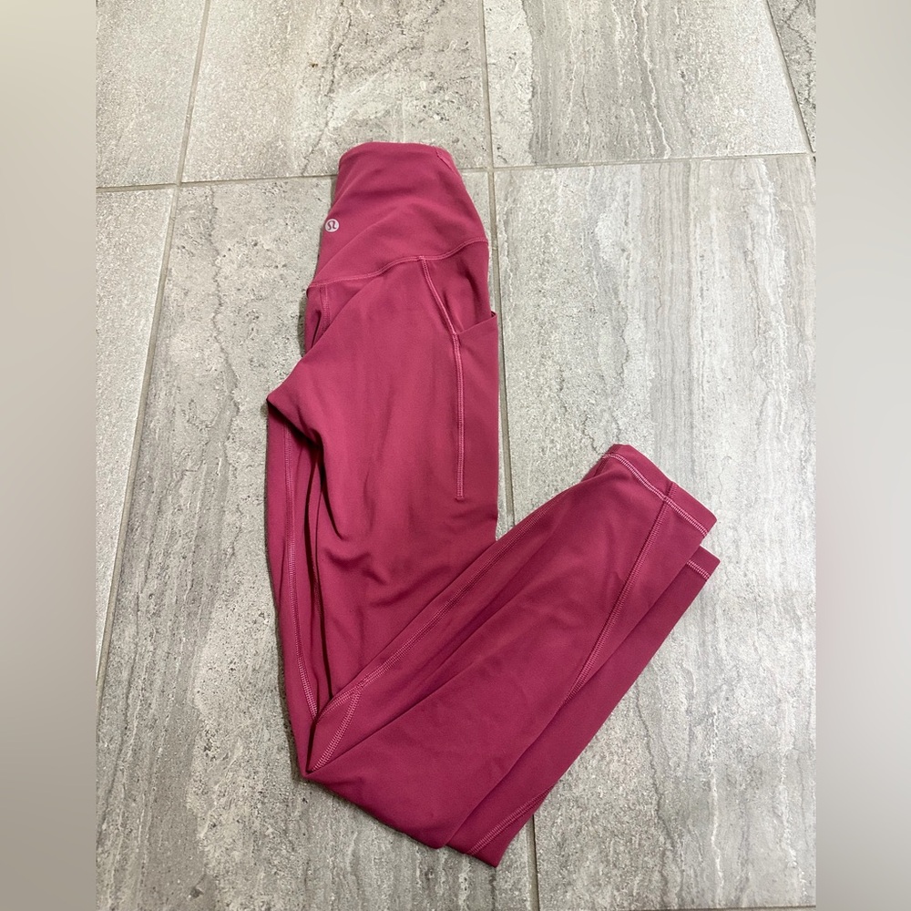 Like New Lululemon Athletica Rose Leggings